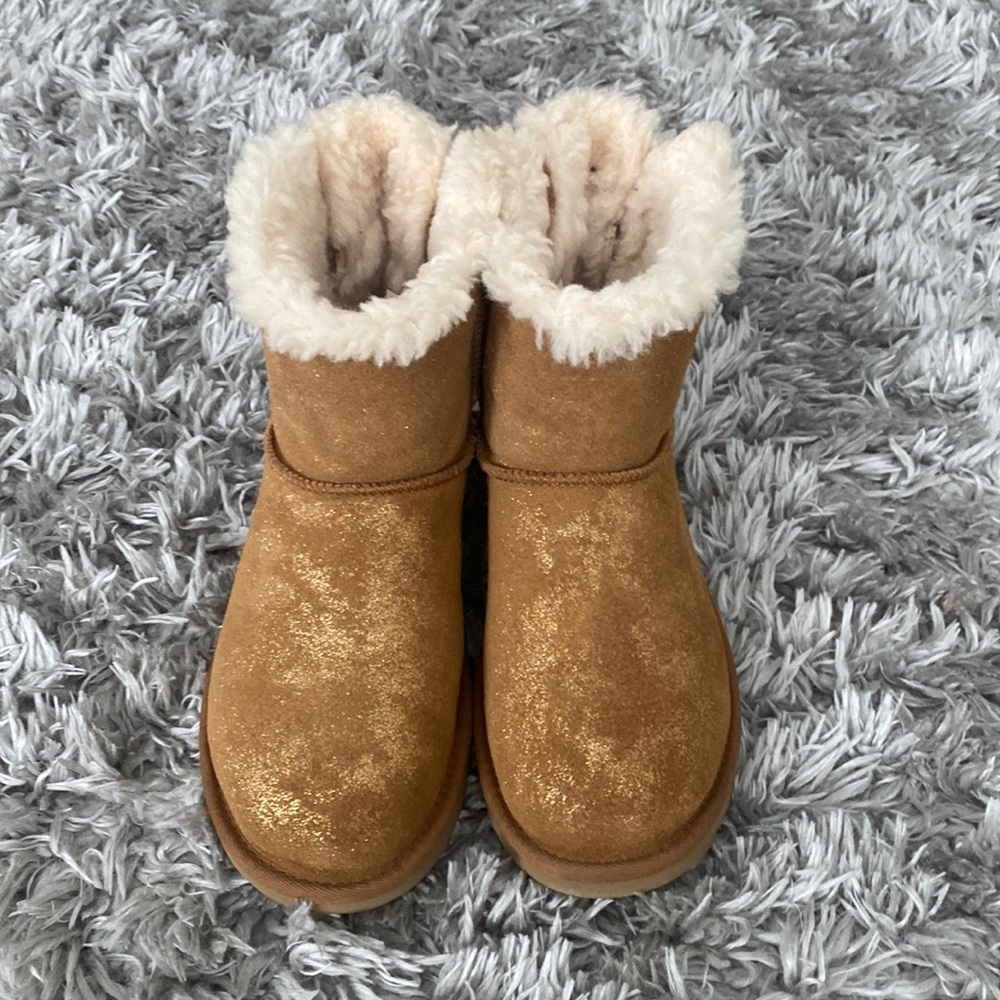 UGG Mini Bailey Bow Glimmer Faux Fur Lined boot